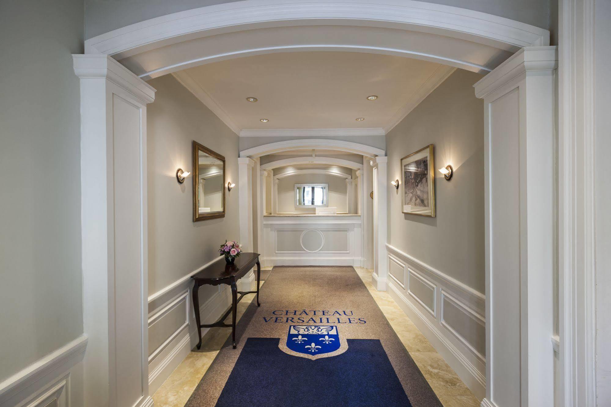 Chateau Versailles Montreal Luaran gambar